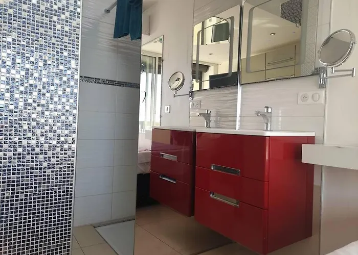 404 Heliopolis Naturiste Апартаменты