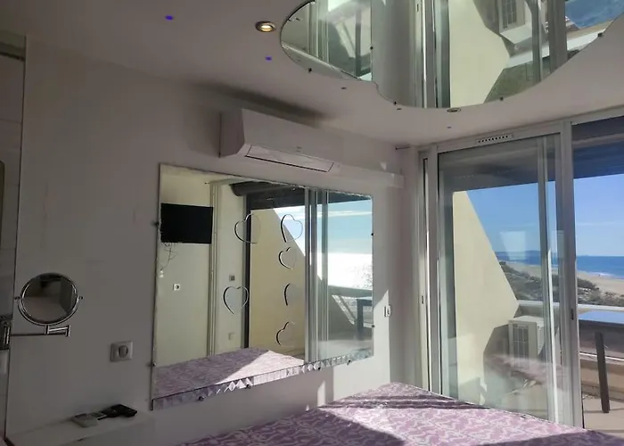 Апартаменты 404 Heliopolis Naturiste Агд