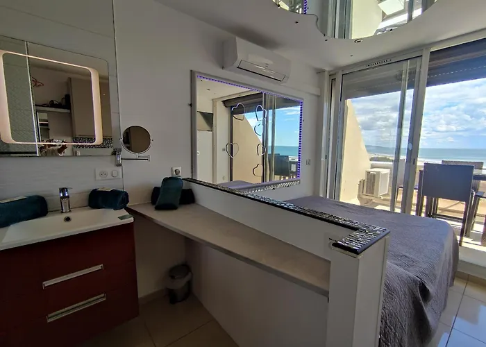 Апартаменты 404 Heliopolis Naturiste Агд