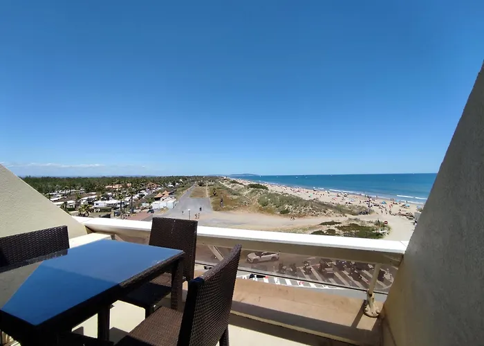 404 Heliopolis Naturiste Apartament *